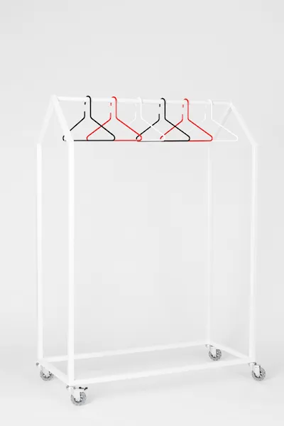 Clothing House 8400-8 vit med galgar 8270-0 svart,