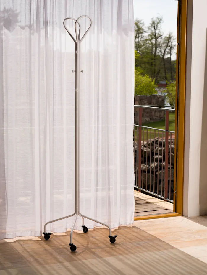 Classic coat stand wheel set